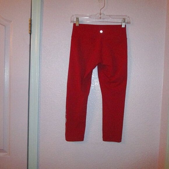 Lululemon ALIGN Soul Cycle Size 4 LEGGINGS Crop 21" Graphic SKULL Heart POCKET - Picture 7 of 10